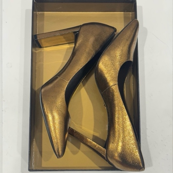 Donna Karan Criss Crinkle Metallic Bronze Pointy Toe Block Heel Leather Pump 7.5 - Picture 10 of 13